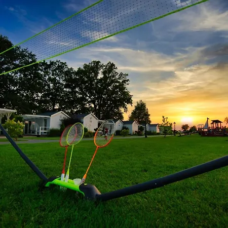 Skandynawia Przystan Chalet *